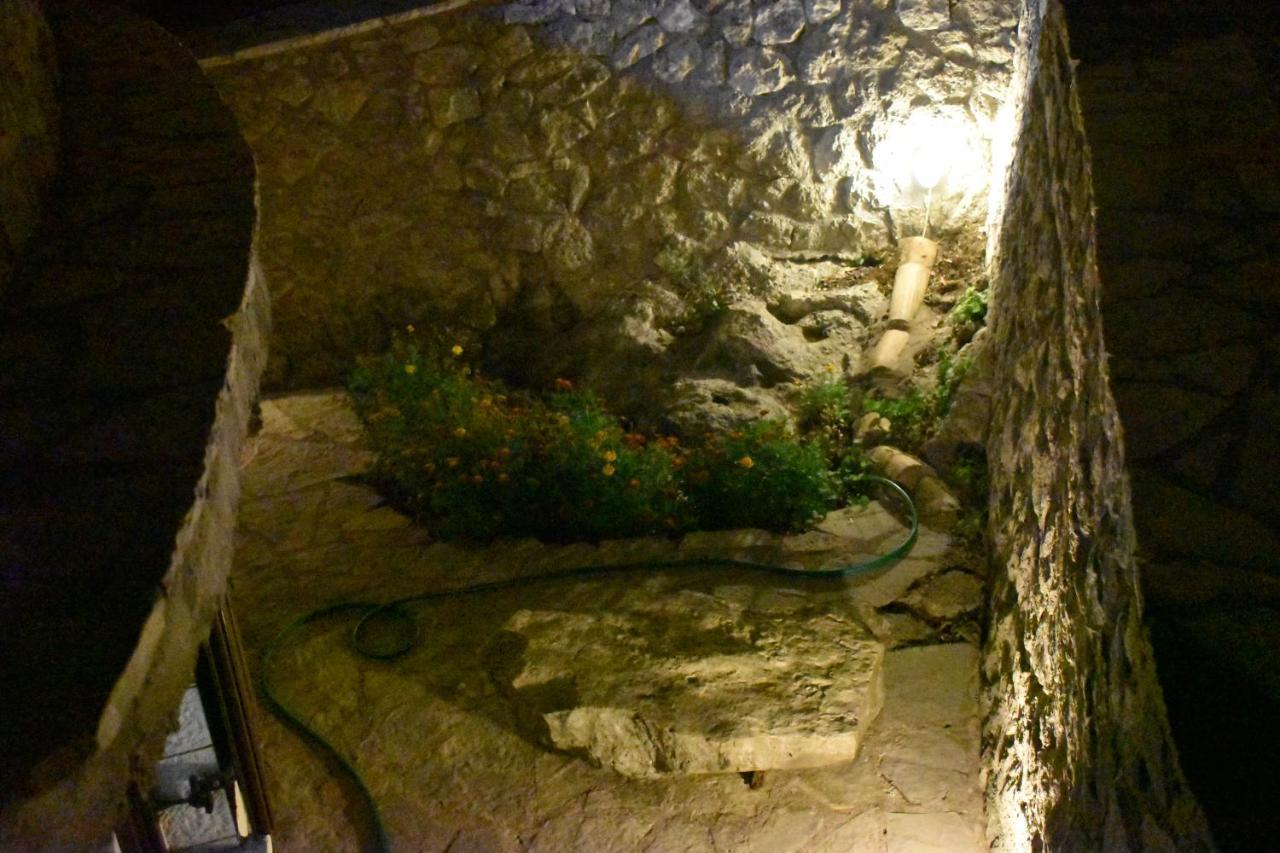 Estate Dafnopanagia Villa Magda Asprogerakata Eksteriør bilde